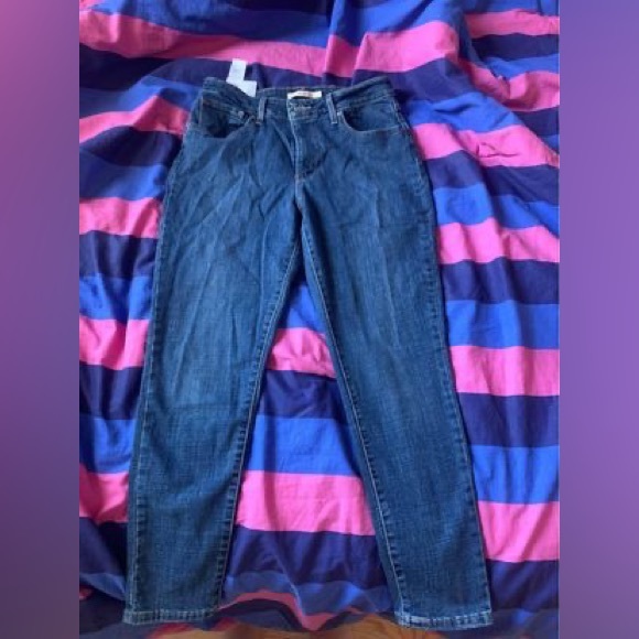 Levis Ankle Jeans - Picture 4 of 4